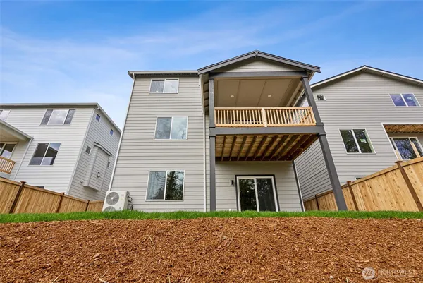 $1,039,990 | 2055 Northeast Norseman Way, Poulsbo, WA 98370
