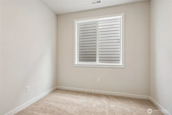 $1,039,990 | 2055 Northeast Norseman Way, Poulsbo, WA 98370