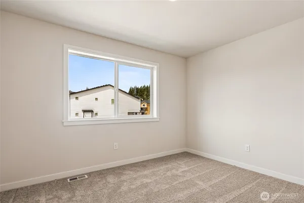 $1,039,990 | 2055 Northeast Norseman Way, Poulsbo, WA 98370