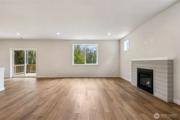 $1,039,990 | 2055 Northeast Norseman Way, Poulsbo, WA 98370