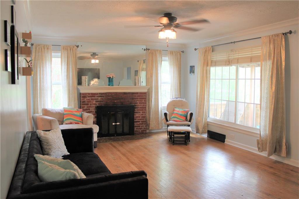 340 North Franklin Road Indianapolis, IN 46219 - Photo 2 of 20 Gallery Image 2