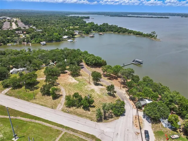 $375,000 | 8501 Heron Drive, Fort Worth, TX 76108