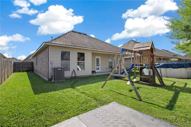 $313,900 | 2608 Beverly Drive, Marrero, LA 70072