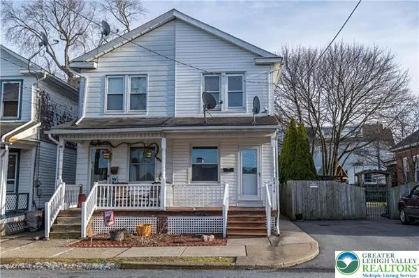 $1,950 | 2414 Birch Street, Wilson, PA 18042