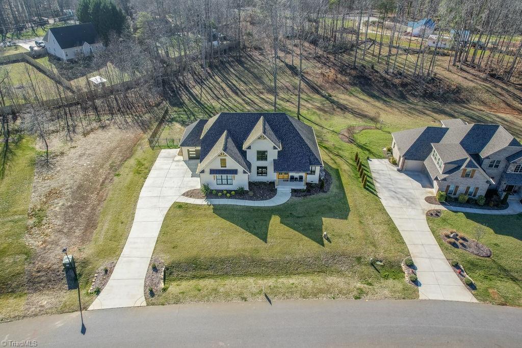 2509 Rivers Edge Road Summerfield, NC 27358 - Photo 4 of 44 Gallery Image 4