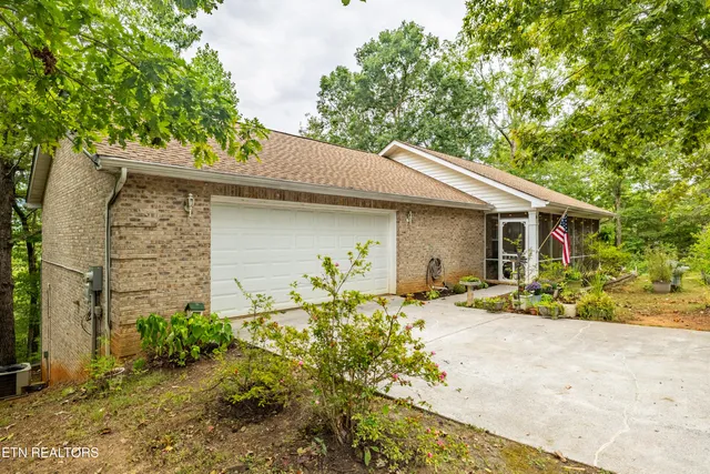 $559,900 | 3636 Kagley View Drive, Maryville, TN 37803