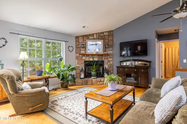 $559,900 | 3636 Kagley View Drive, Maryville, TN 37803