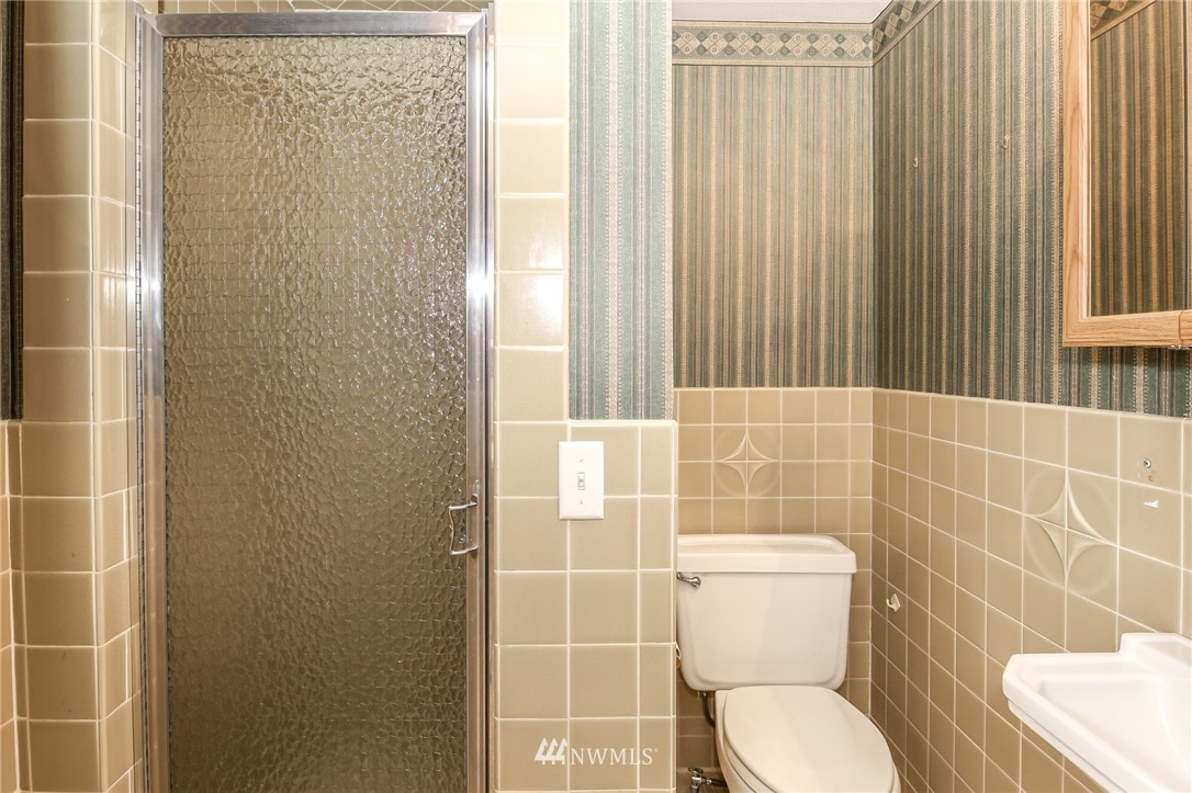 10851 Southeast 180th Place Renton, WA 98055 - Photo 11 of 30 Gallery Image 11