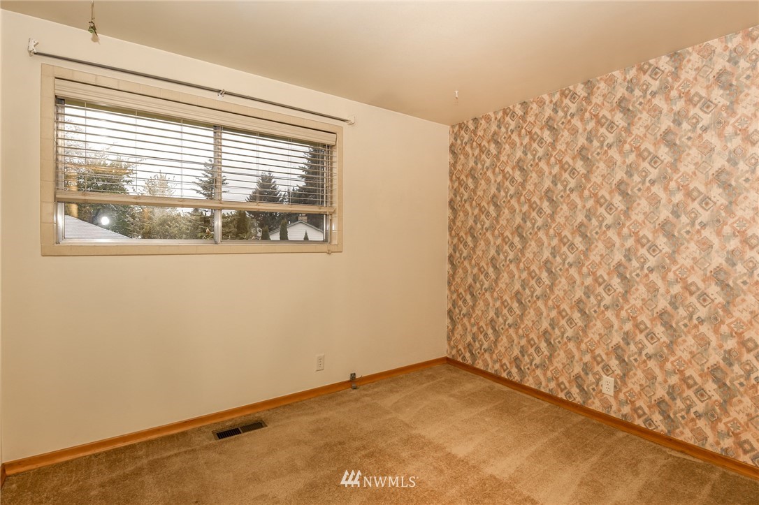 10851 Southeast 180th Place Renton, WA 98055 - Photo 15 of 30 Gallery Image 15