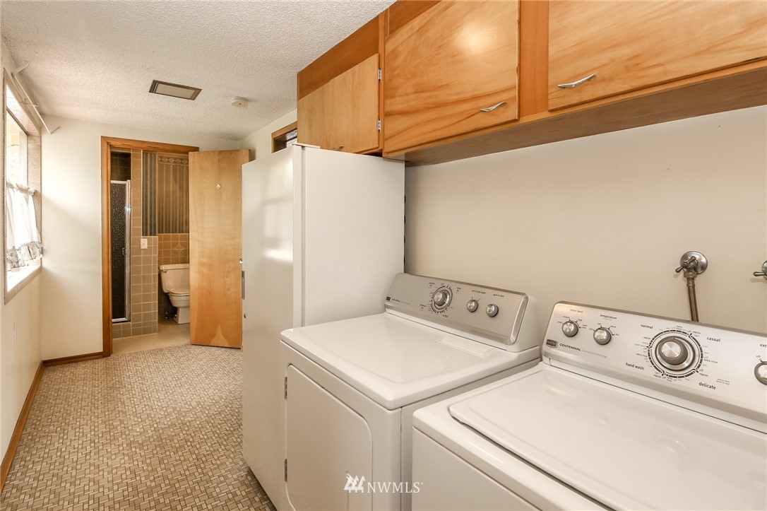 10851 Southeast 180th Place Renton, WA 98055 - Photo 21 of 30 Gallery Image 21