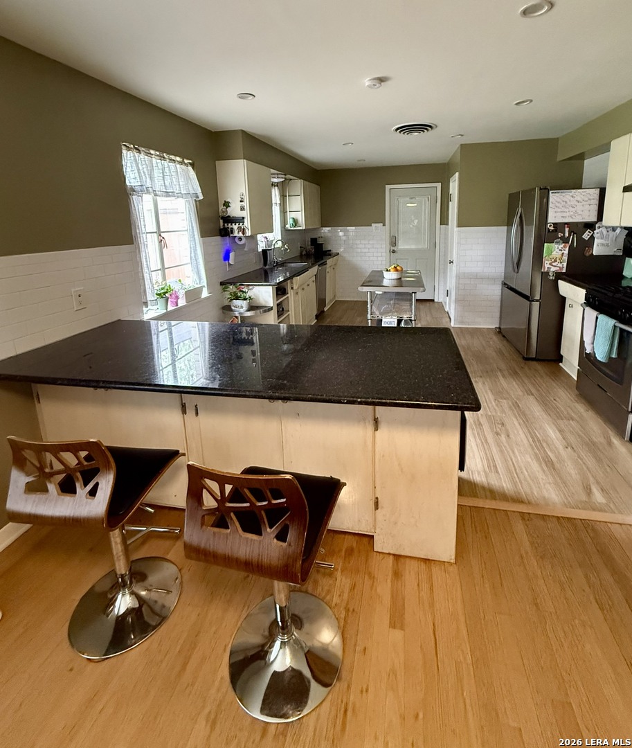 803 Cherry Street Uvalde, TX 78801 - Photo 6 of 14