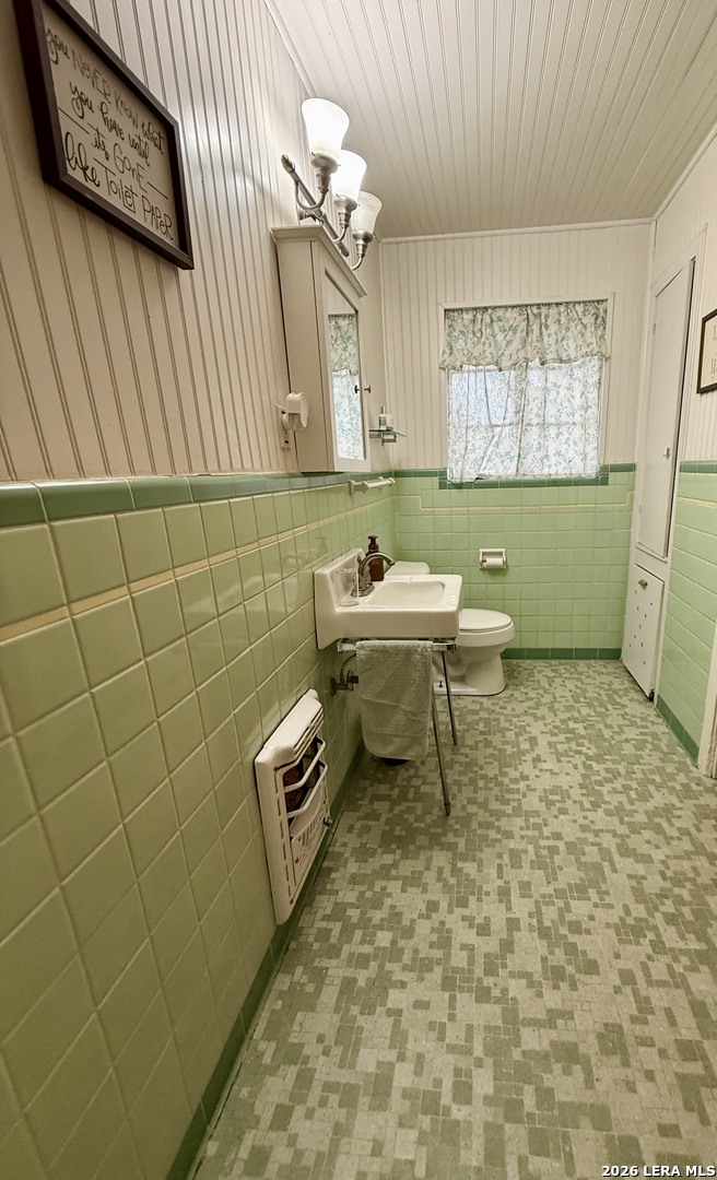 803 Cherry Street Uvalde, TX 78801 - Photo 10 of 14