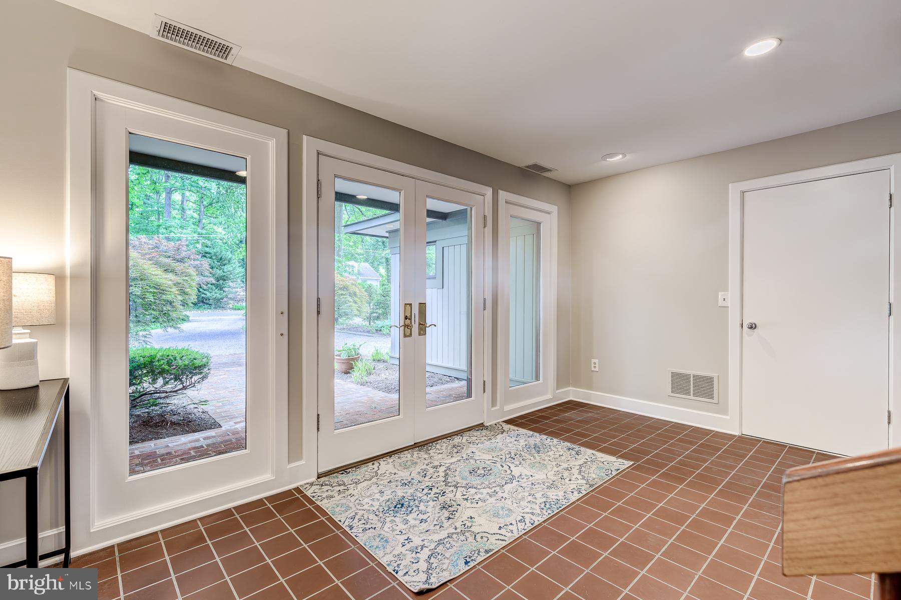 2930 Edgewater Drive Edgewater, MD 21037 - Photo 14 of 120