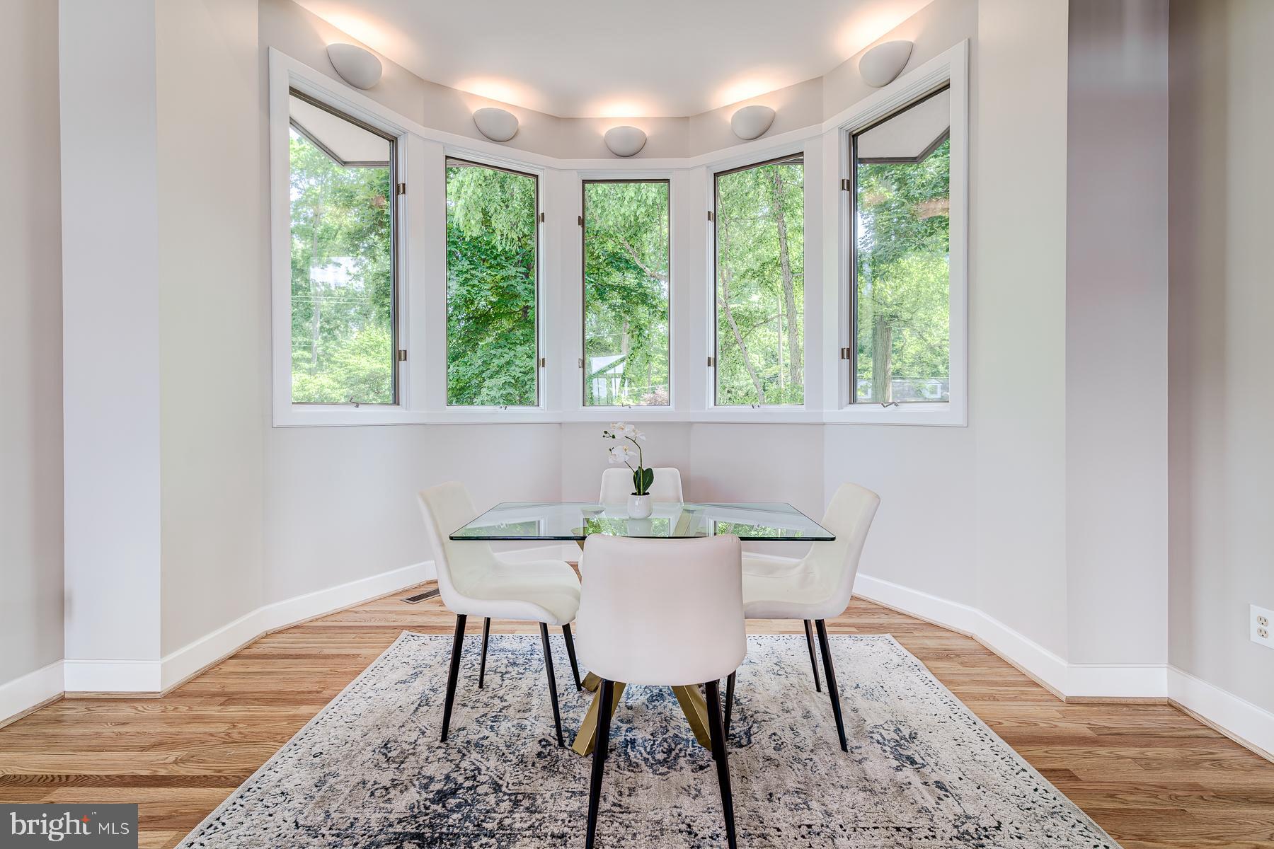 2930 Edgewater Drive Edgewater, MD 21037 - Photo 28 of 120 Dining Area