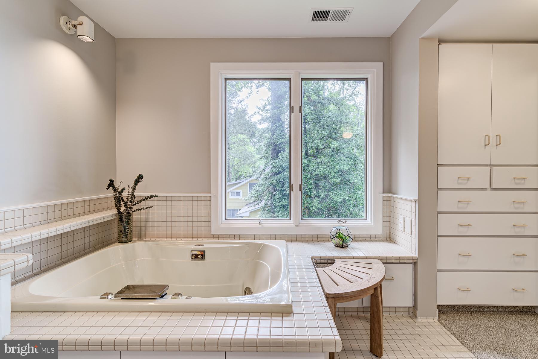 2930 Edgewater Drive Edgewater, MD 21037 - Photo 62 of 120 Primary Bathroom