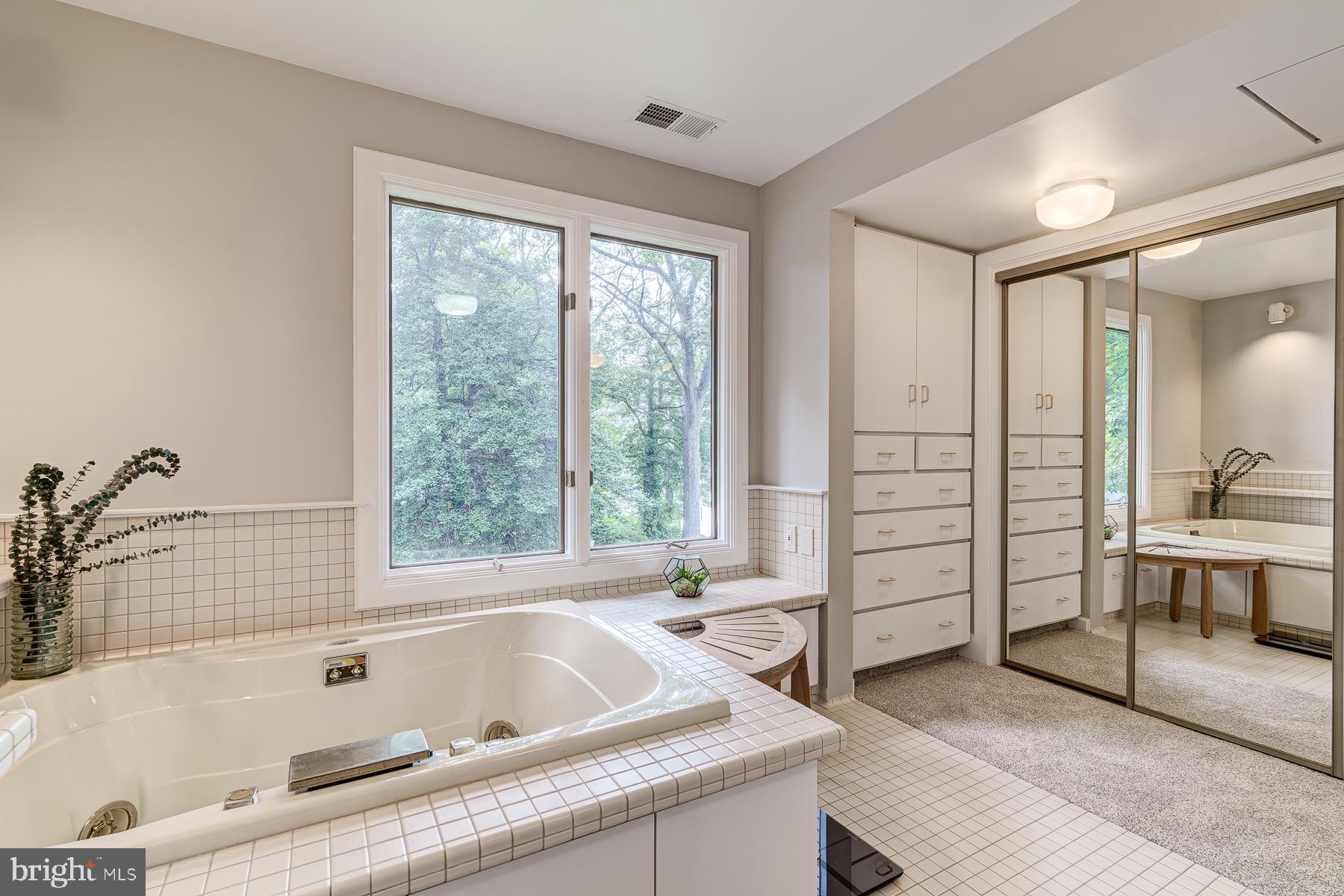 2930 Edgewater Drive Edgewater, MD 21037 - Photo 63 of 120 Primary Bathroom