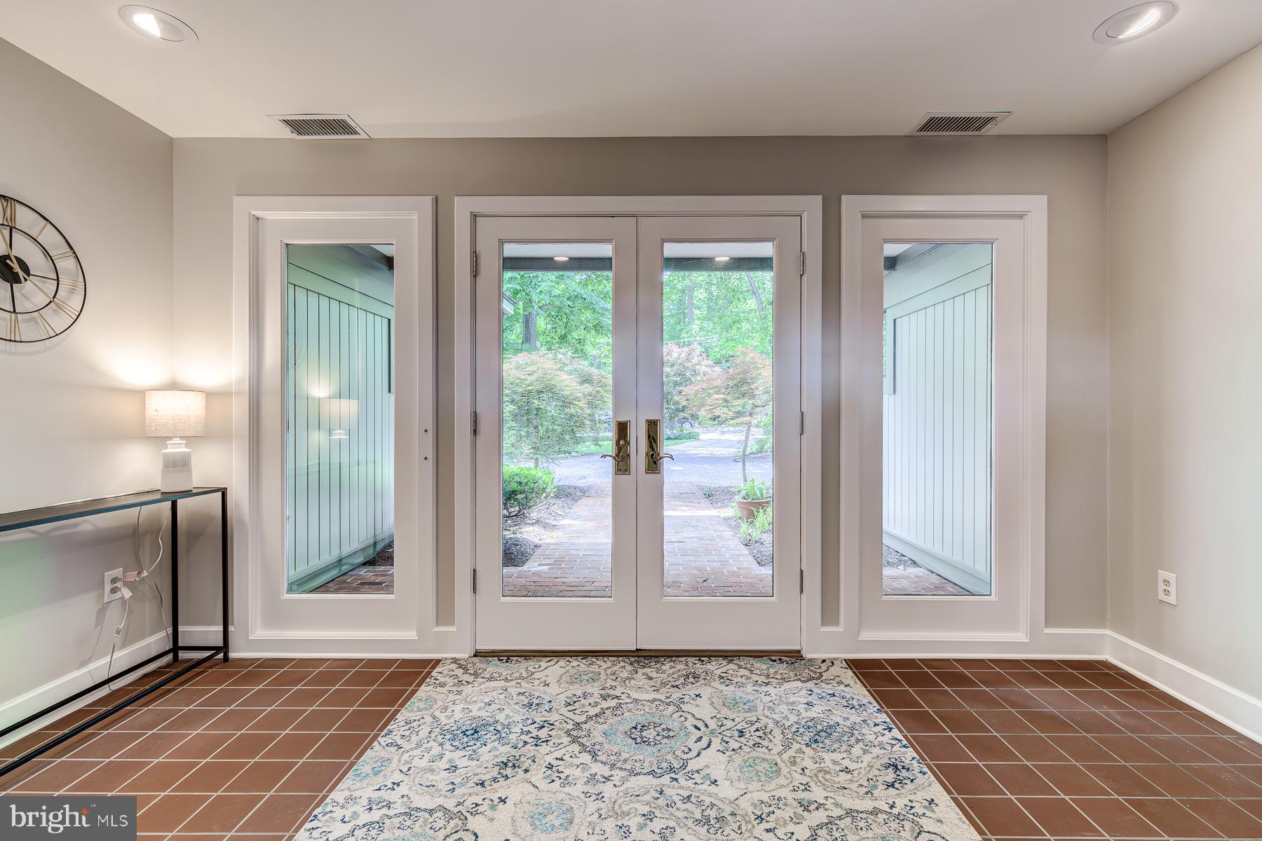 2930 Edgewater Drive Edgewater, MD 21037 - Photo 9 of 120