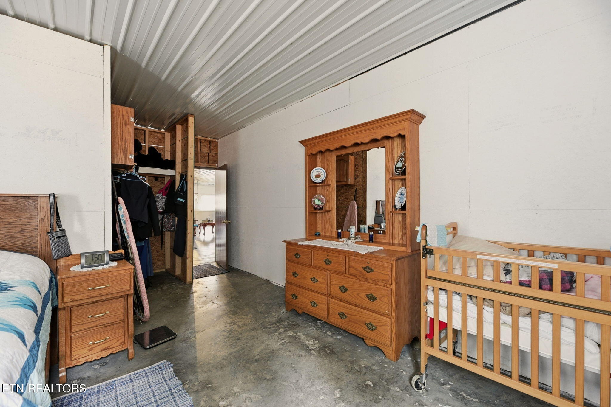 337 Old Collins Road Deer Lodge, TN 37726 - Photo 14 of 40 14