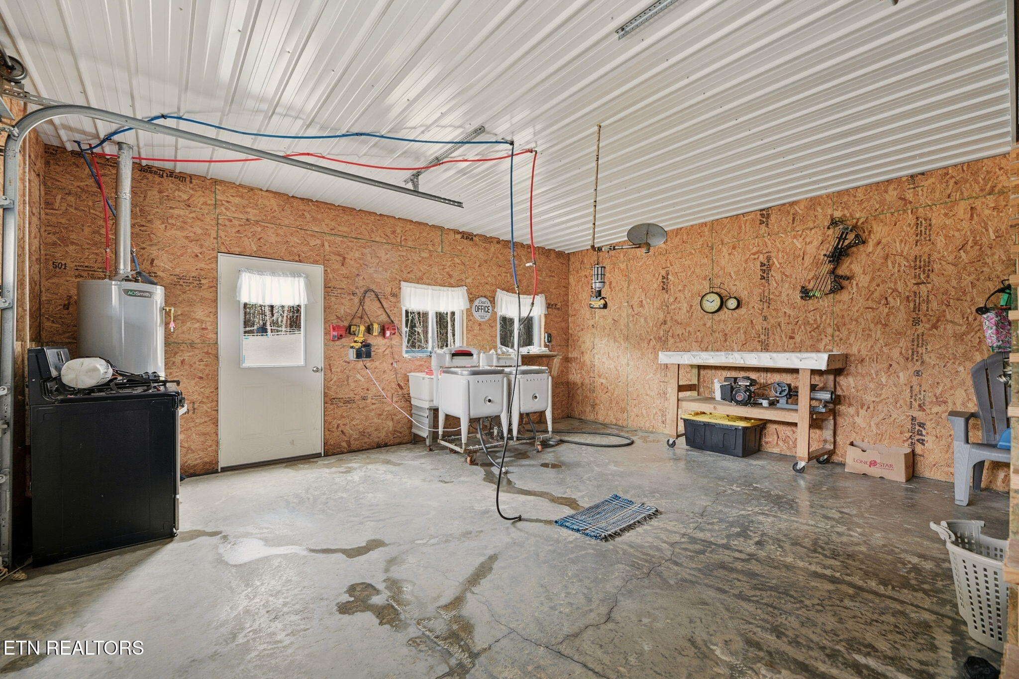 337 Old Collins Road Deer Lodge, TN 37726 - Photo 17 of 40 17