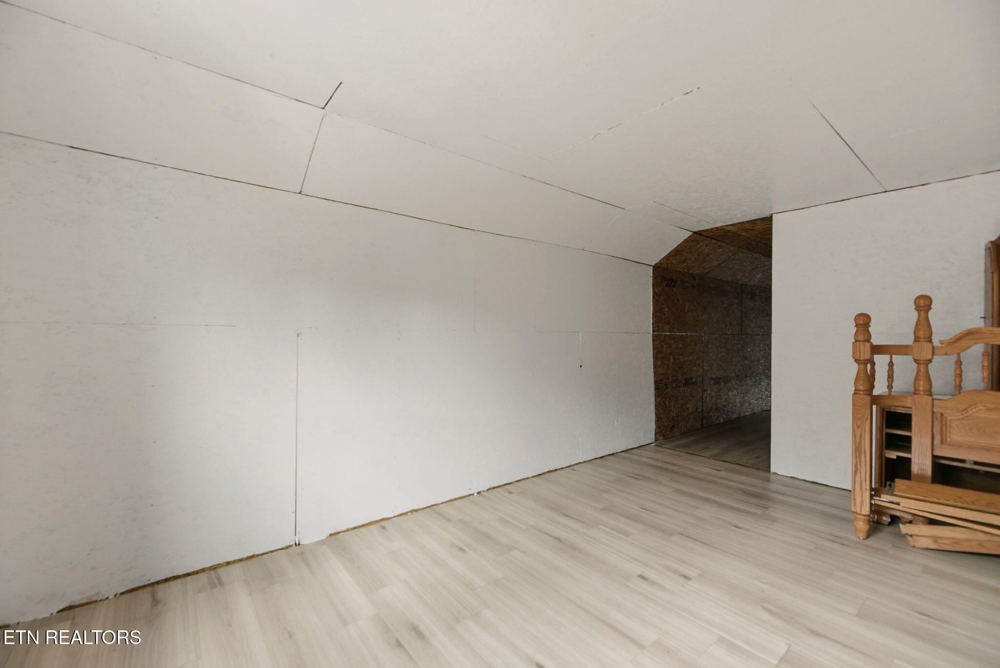 337 Old Collins Road Deer Lodge, TN 37726 - Photo 20 of 40 20