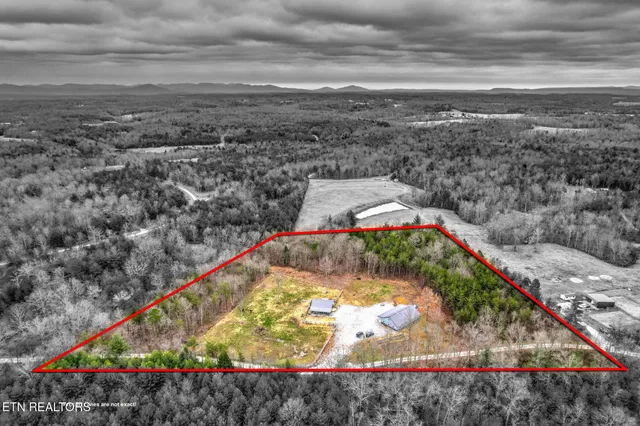 $400,000 | 337 Old Collins Road, Deer Lodge, TN 37726