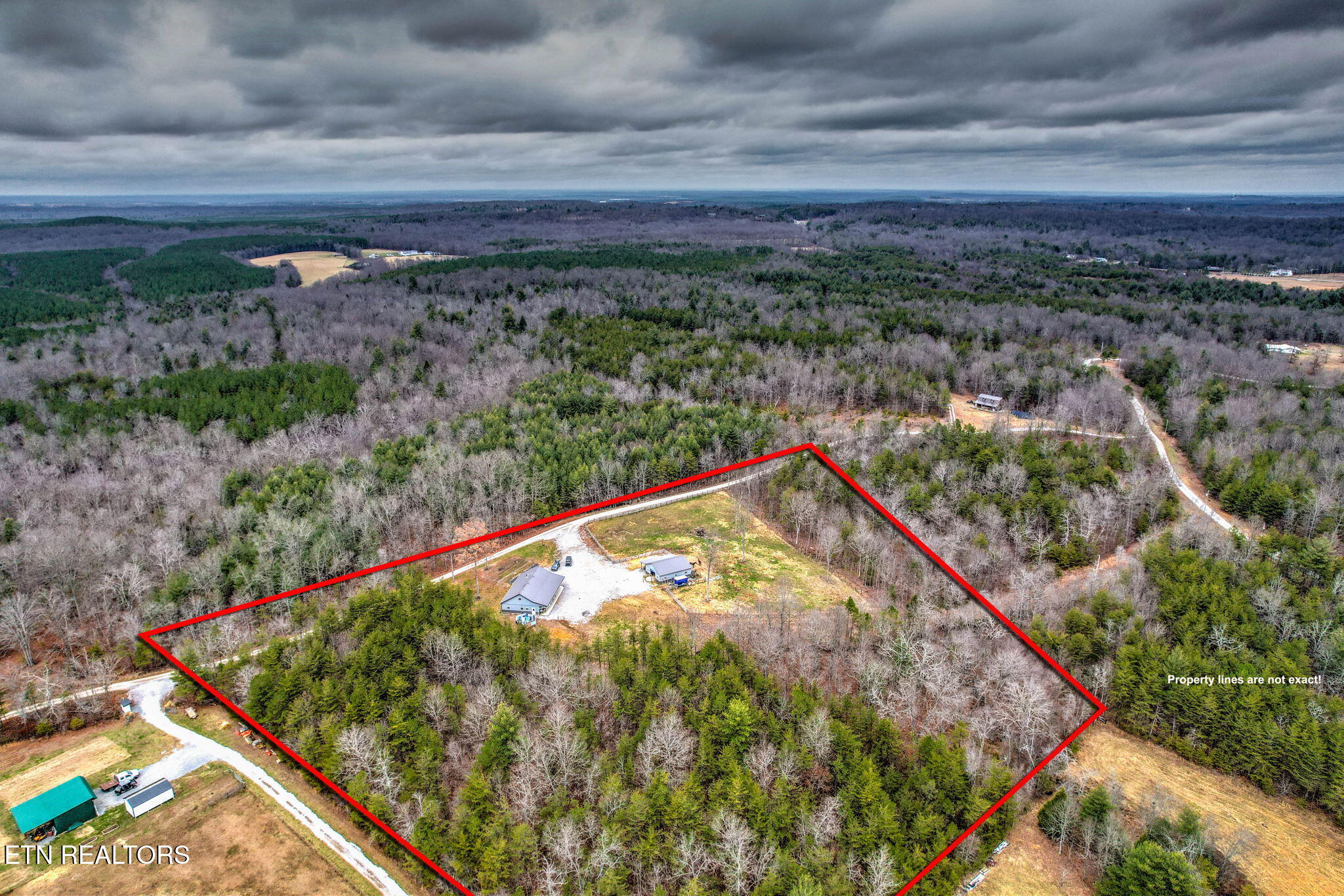 337 Old Collins Road Deer Lodge, TN 37726 - Photo 37 of 40 37