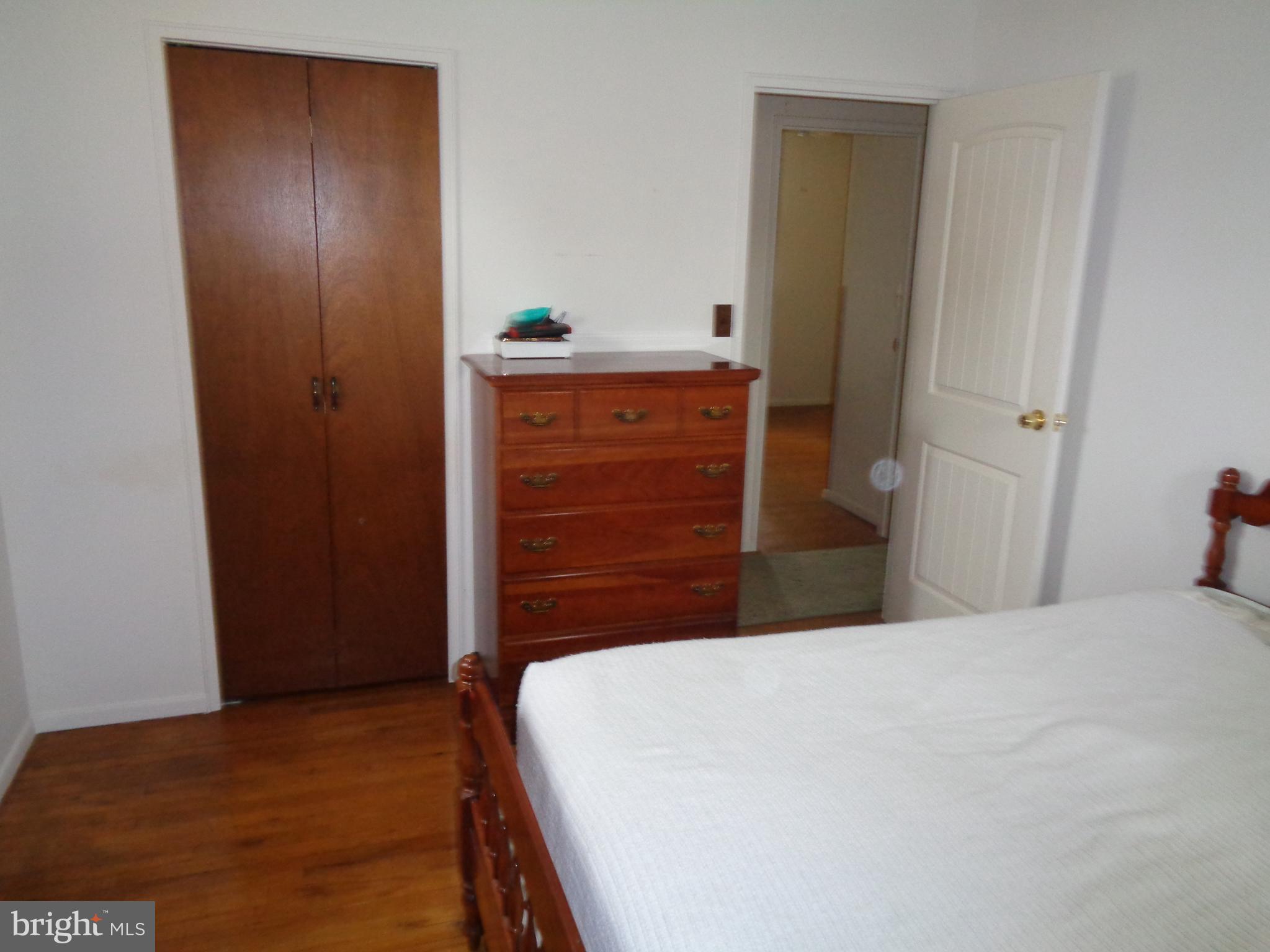 6 Glendon Road Hamilton, NJ 08610 - Photo 7 of 15 Bedroom 1