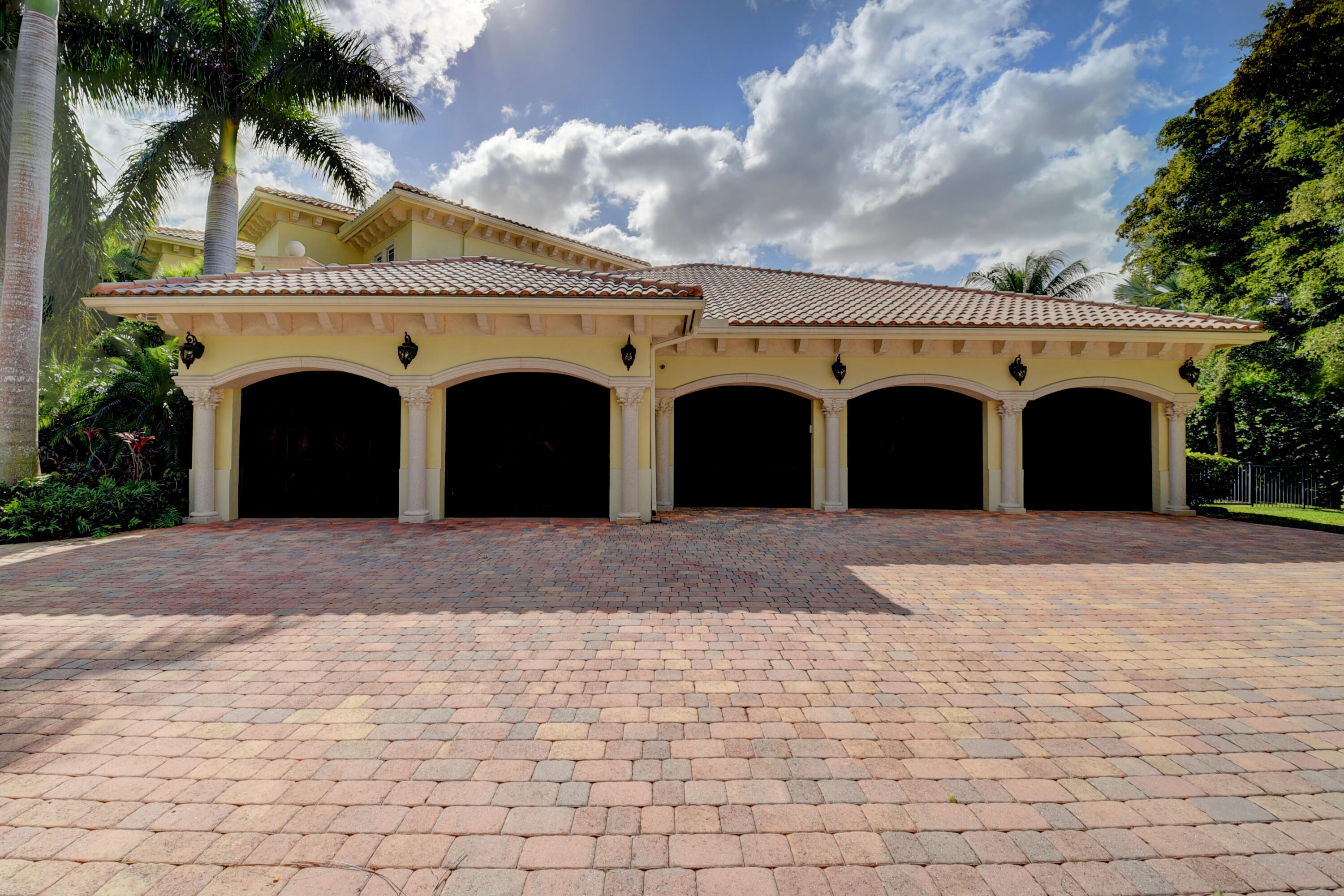 18241 Daybreak Drive Boca Raton, FL 33496 - Photo 31 of 84 Pic - Front5