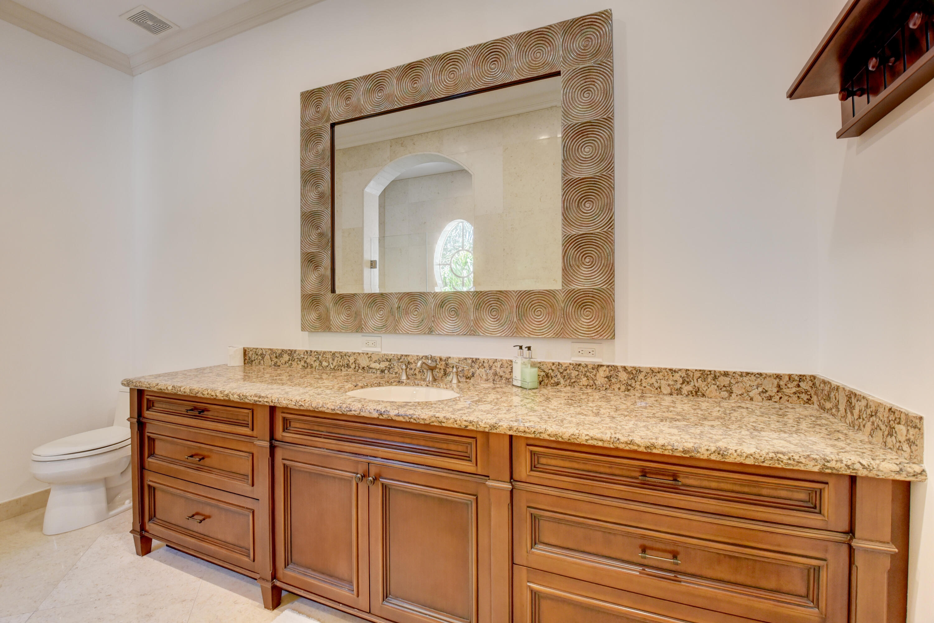 18241 Daybreak Drive Boca Raton, FL 33496 - Photo 32 of 84 Pic - Guest Bathroom1