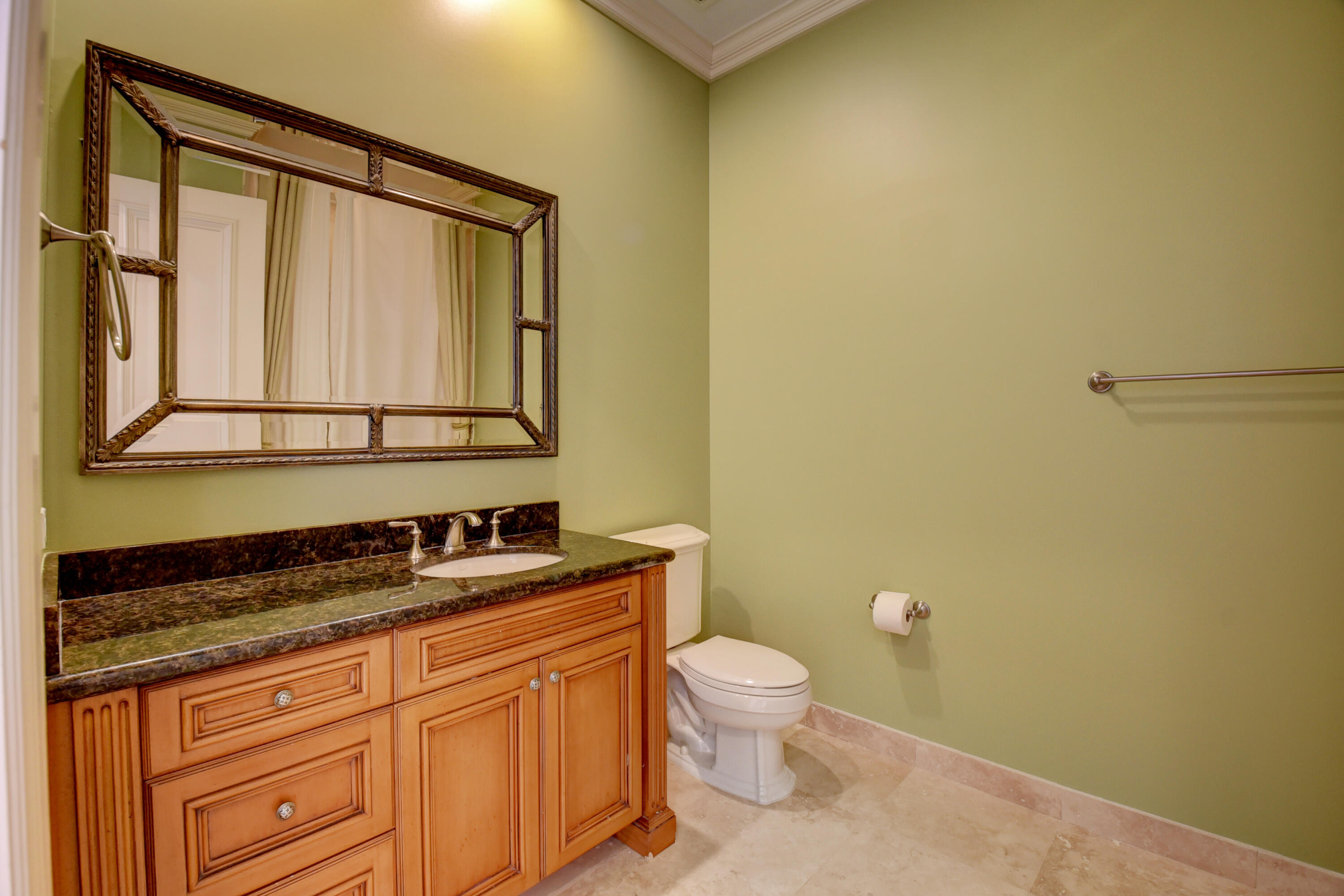 18241 Daybreak Drive Boca Raton, FL 33496 - Photo 35 of 84 Pic - Guest Bathroom4