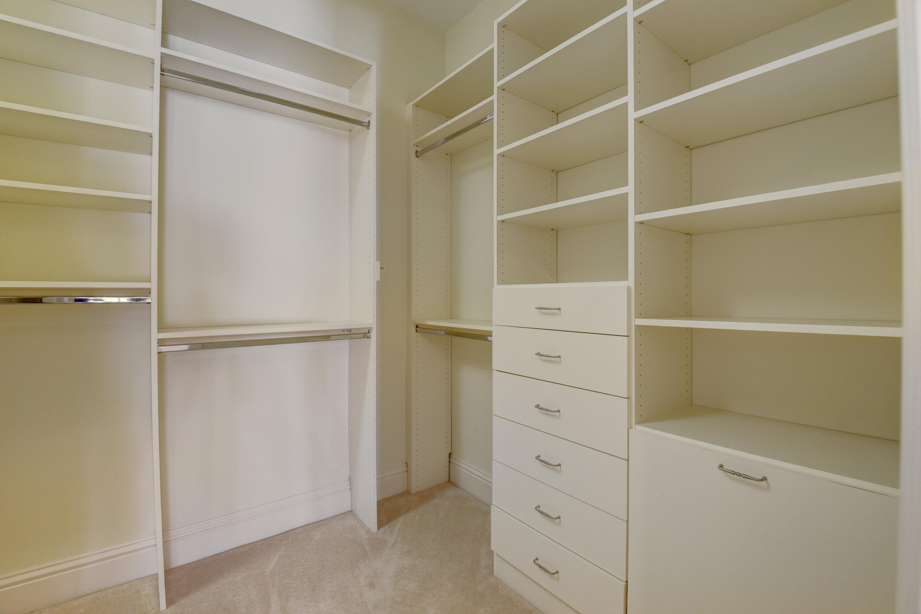 18241 Daybreak Drive Boca Raton, FL 33496 - Photo 39 of 84 Pic - Guest Closet