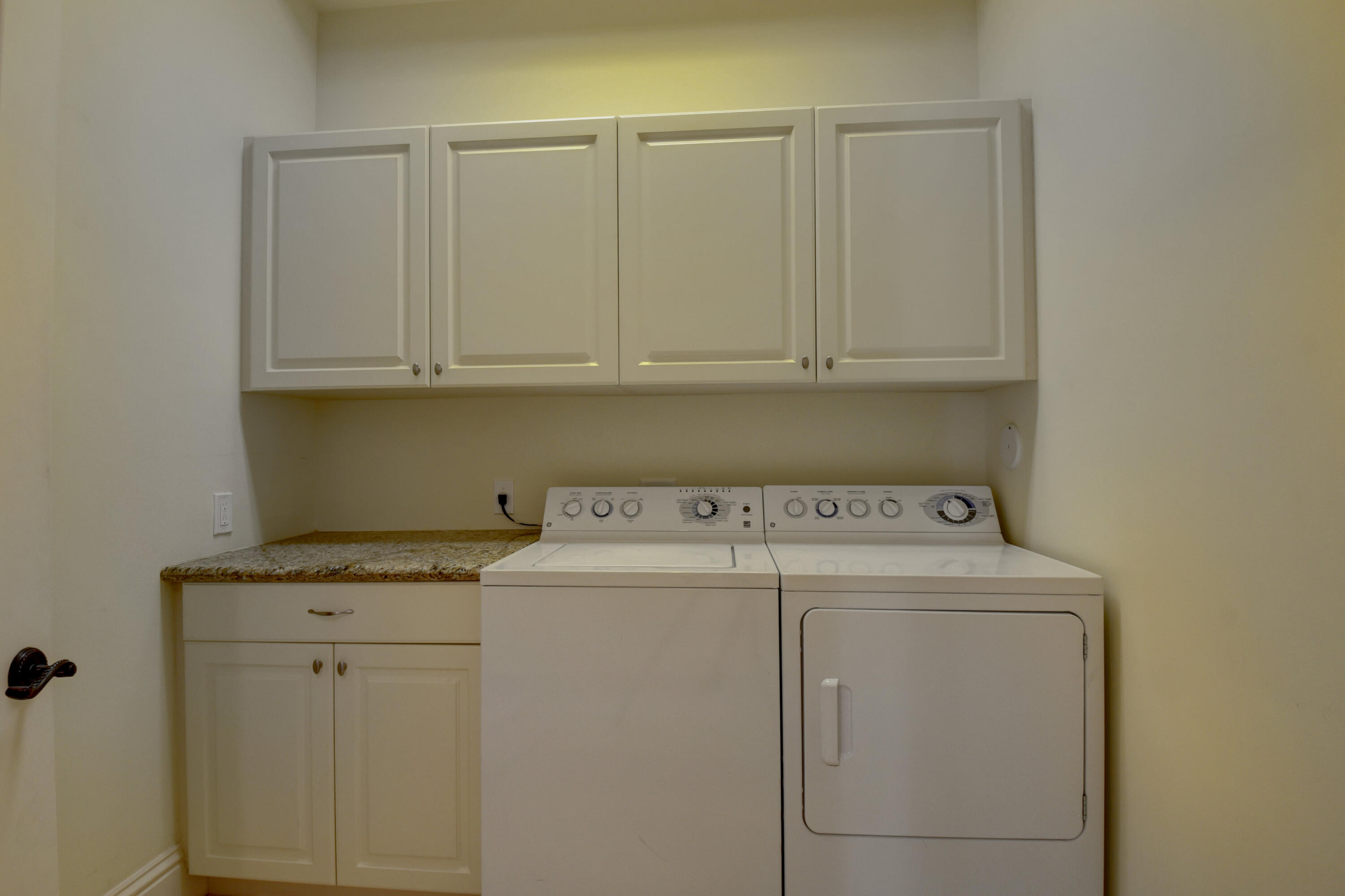 18241 Daybreak Drive Boca Raton, FL 33496 - Photo 58 of 84 Pic - Laundry Room2