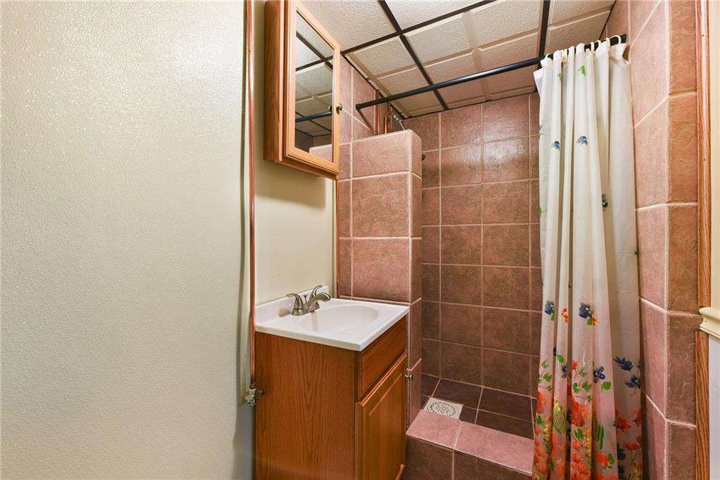 609 Golf Course Road Aliquippa, PA 15001 - Photo 19 of 25 Gallery Image 19