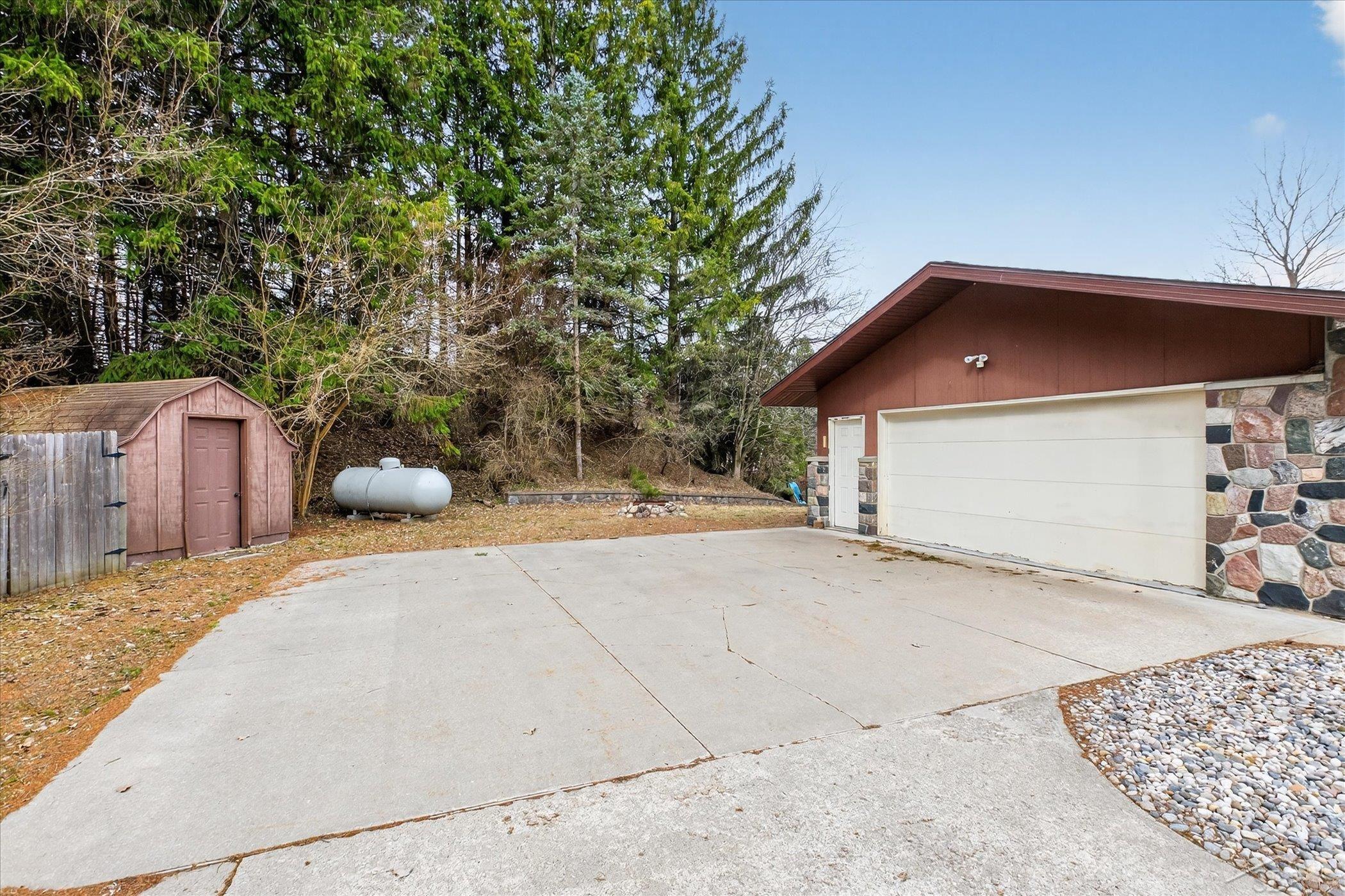 4403 North Raucholz Road Hemlock, MI 48626 - Photo 52 of 54