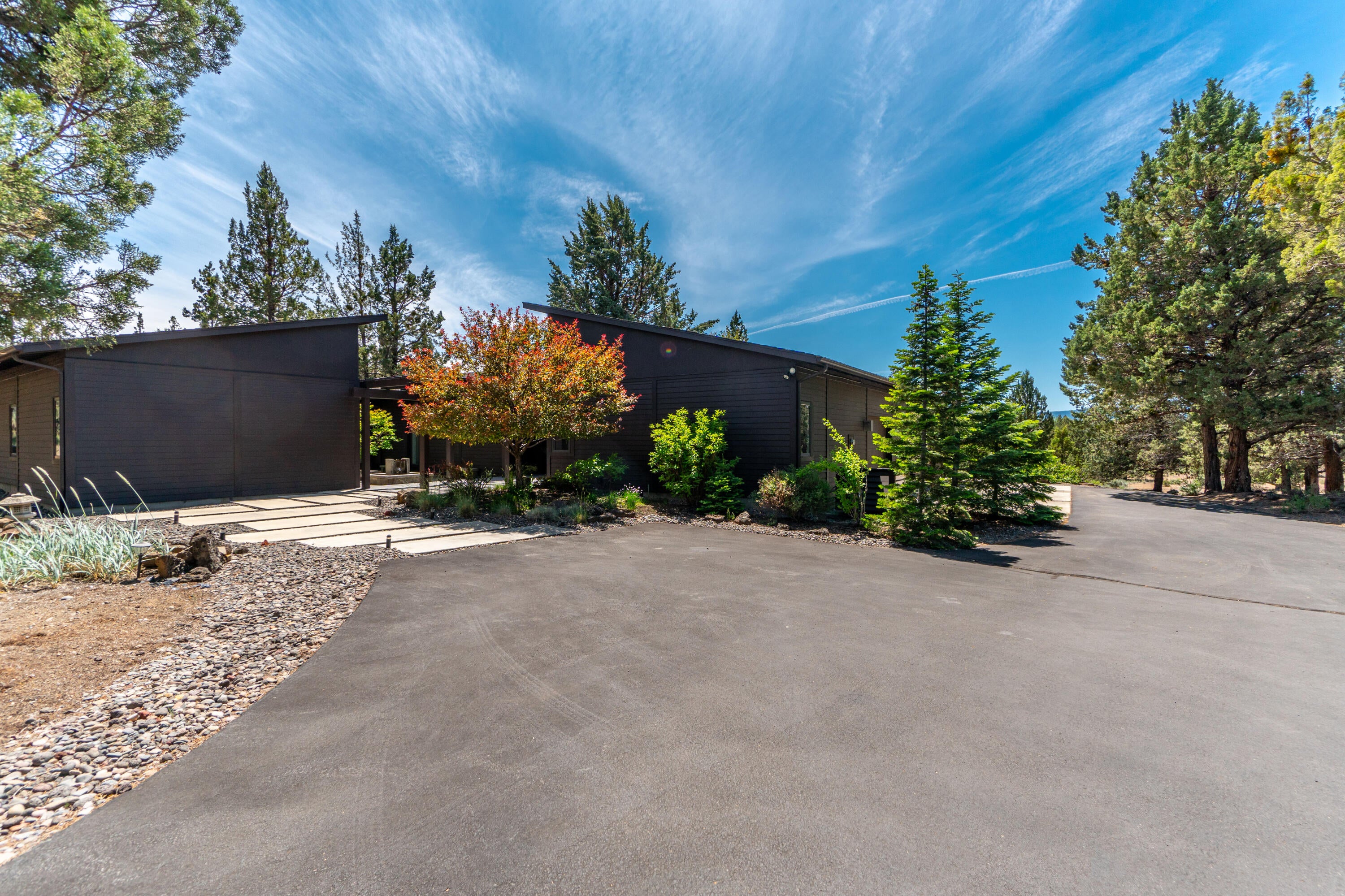 64275 Crosswinds Road Bend, OR 97703 - Photo 71 of 72 RileyVisuals-16