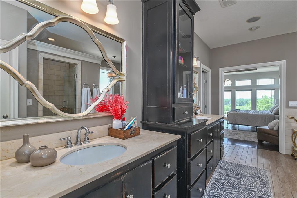 4140 Redbud Lane Riverside, MO 64150 - Photo 34 of 84