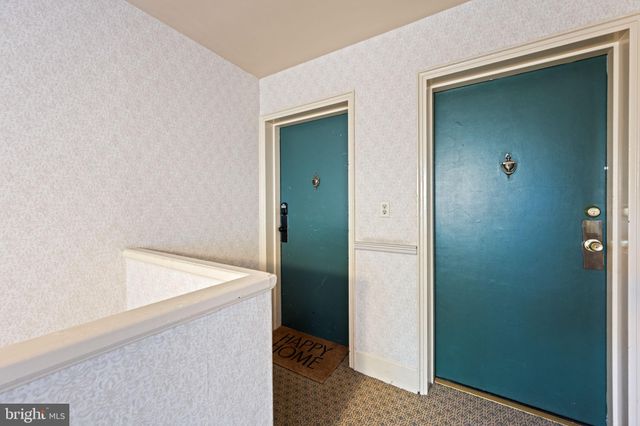 $480,000 | 3050 South Buchanan Street, Unit C1, Arlington, VA 22206