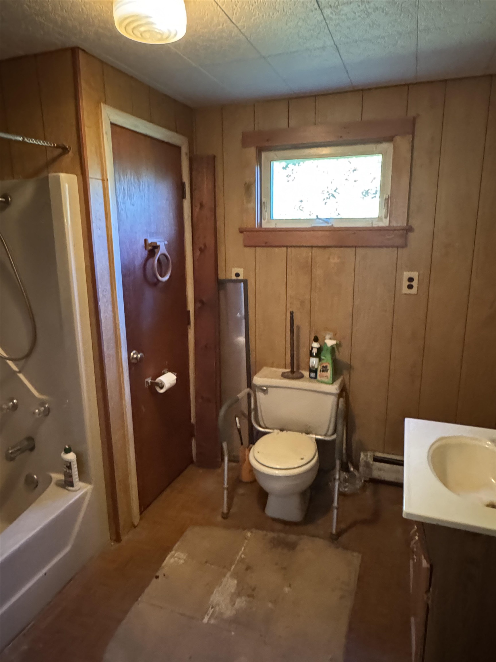 172 Franklin Road Vernon, VT 05354 - Photo 13 of 20