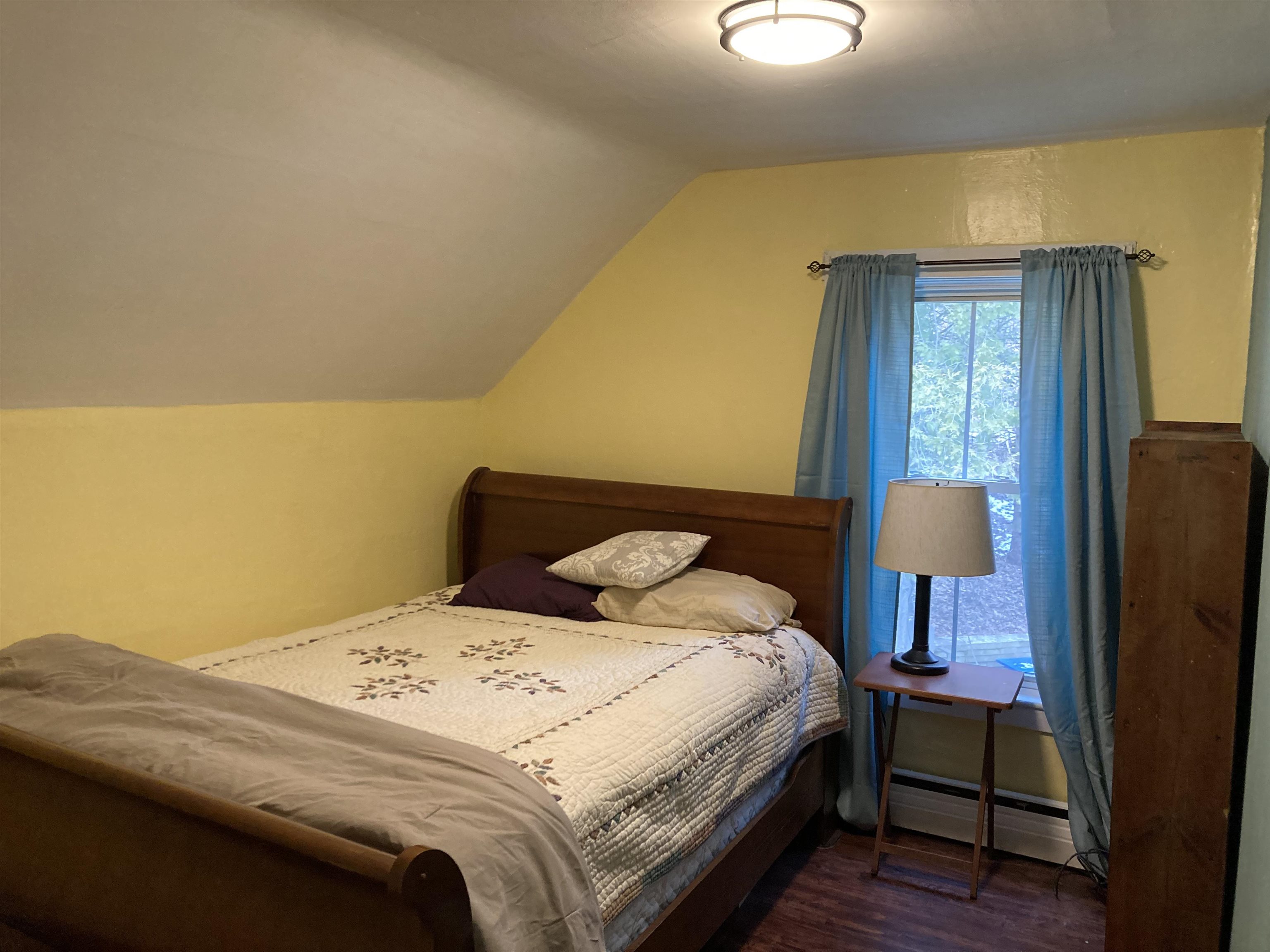 34 School Street Proctor, VT 05765 - Photo 13 of 26