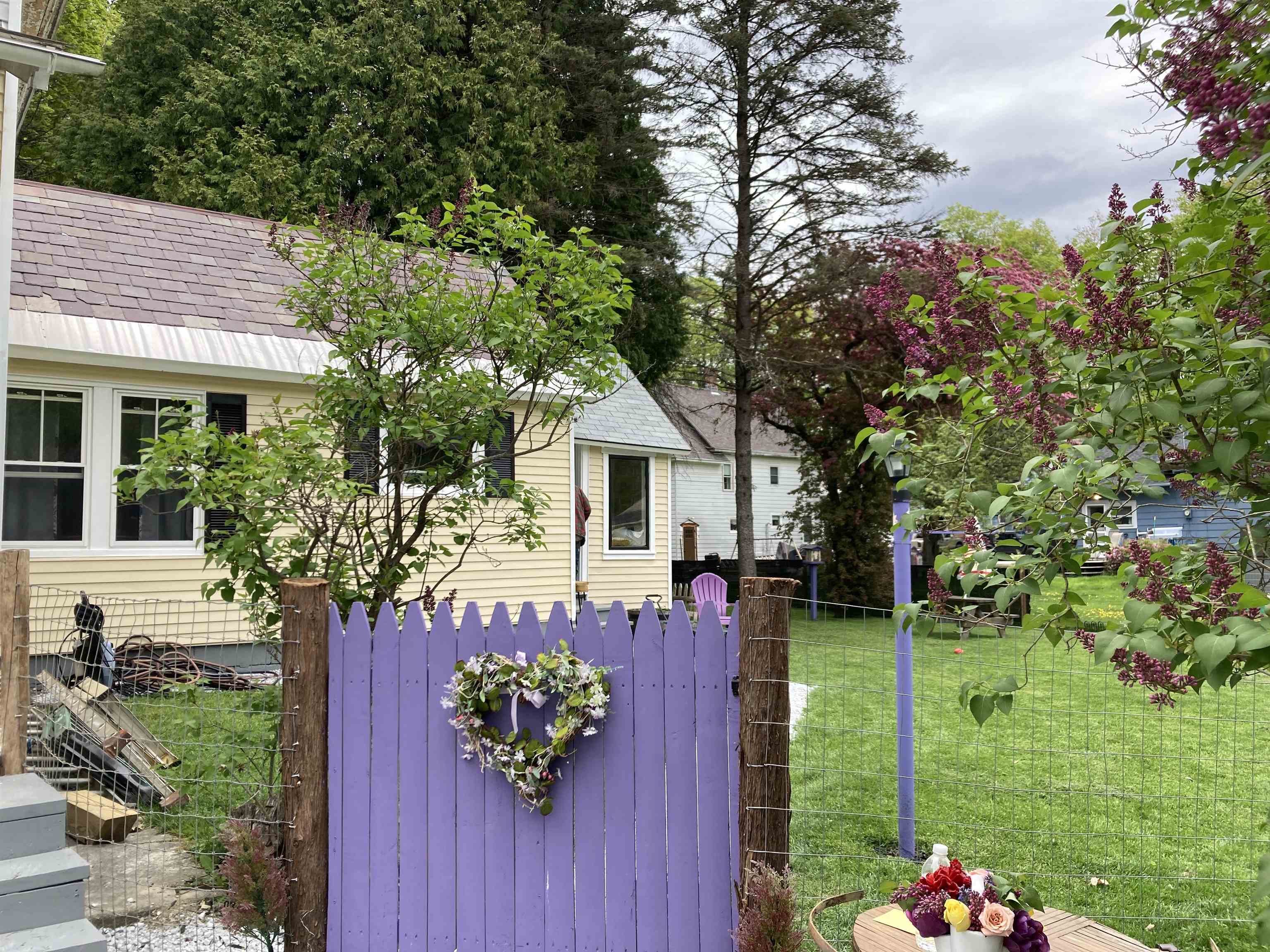 34 School Street Proctor, VT 05765 - Photo 7 of 26