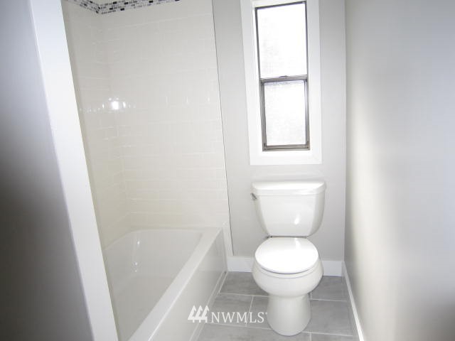375 Union Avenue Southeast, Unit 202 Renton, WA 98059 - Photo 15 of 20 Gallery Image 15