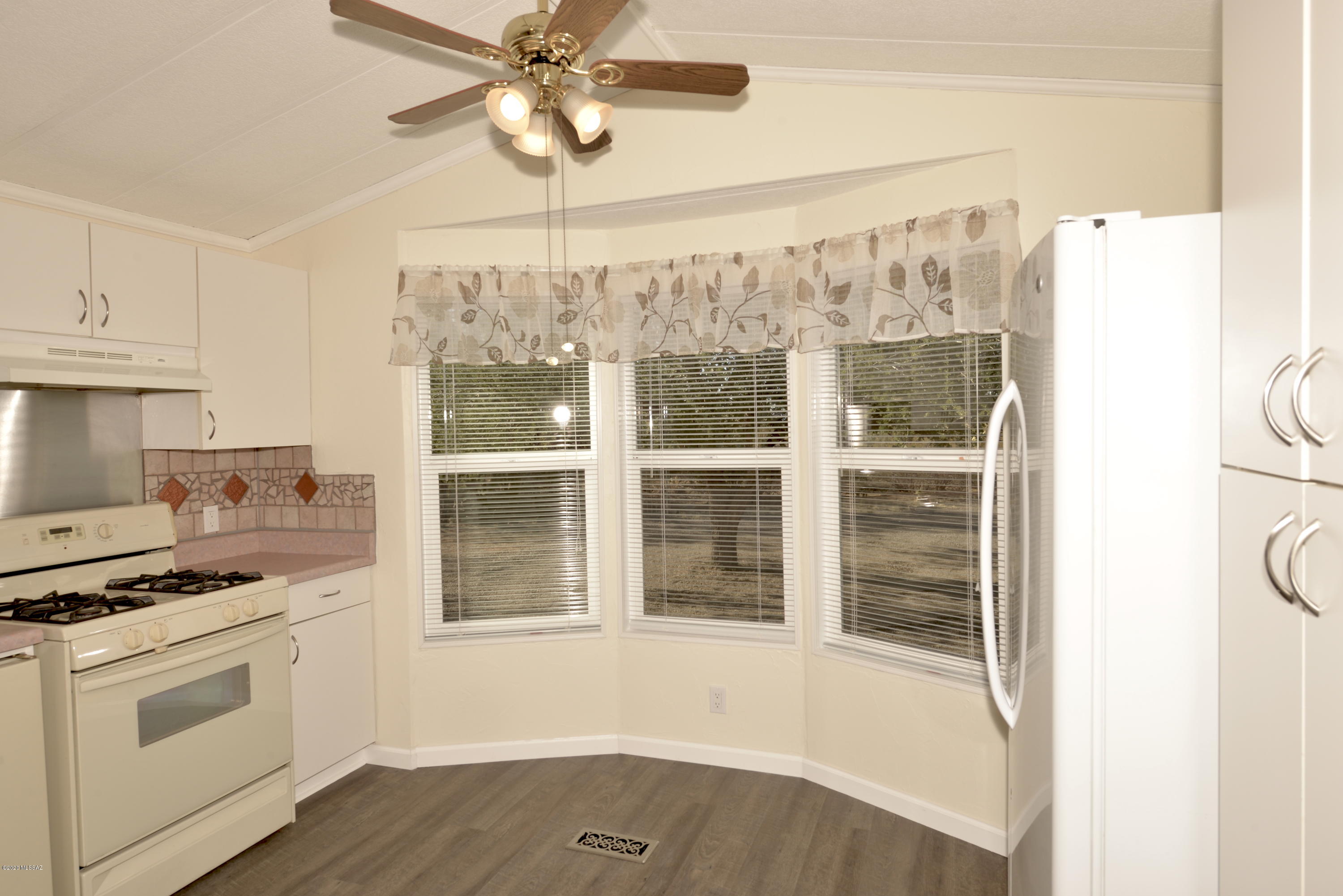 7891 North Team Roper Road Tucson, AZ 85743 - Photo 12 of 50 Gallery Image 12