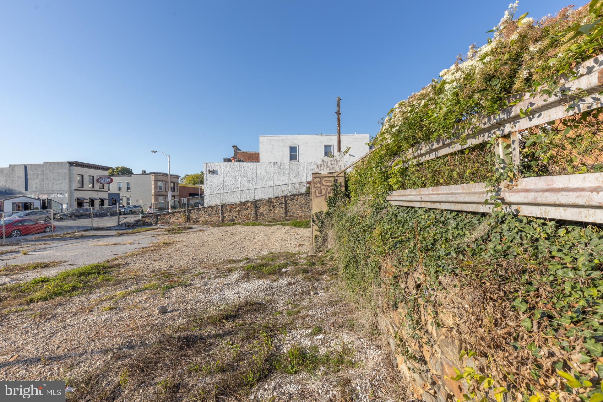 3801 Falls Road Baltimore, MD 21211 - Photo 15 of 21 retaining wall