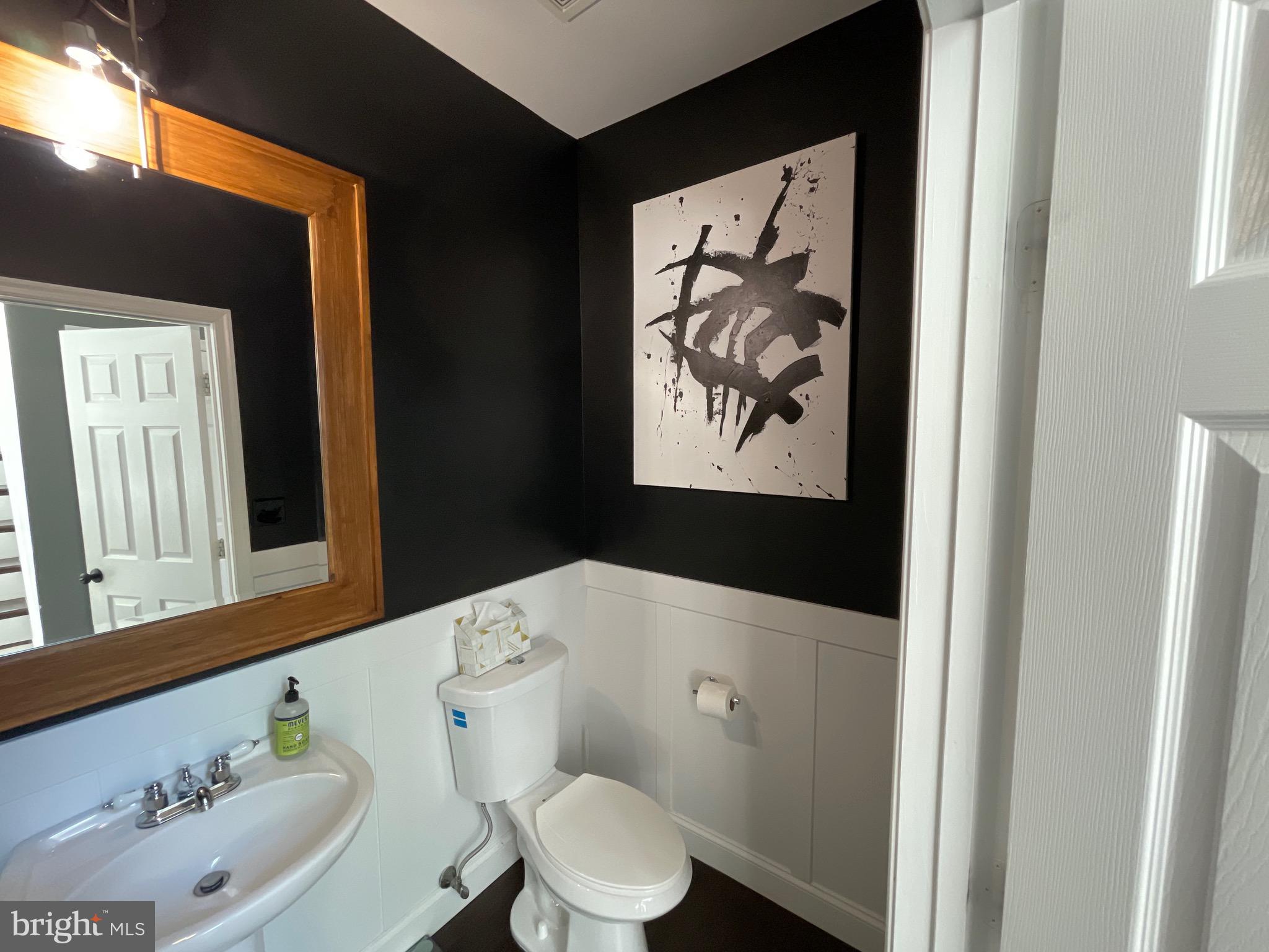 3310 7th Street Southeast Washington, DC 20032 - Photo 8 of 27 Powder Room