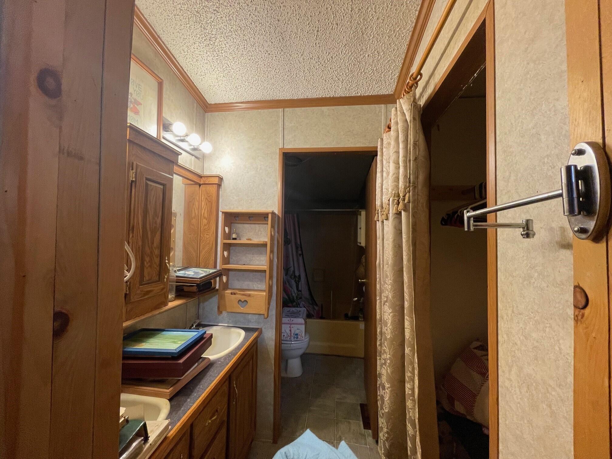 9 Jackson Street Dexter, ME 04930 - Photo 11 of 23 5d