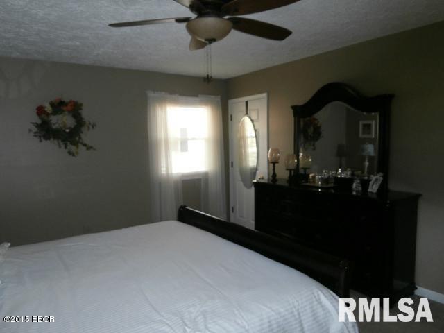 7841 Idyle Wild Road Du Quoin, IL 62832 - Photo 11 of 14