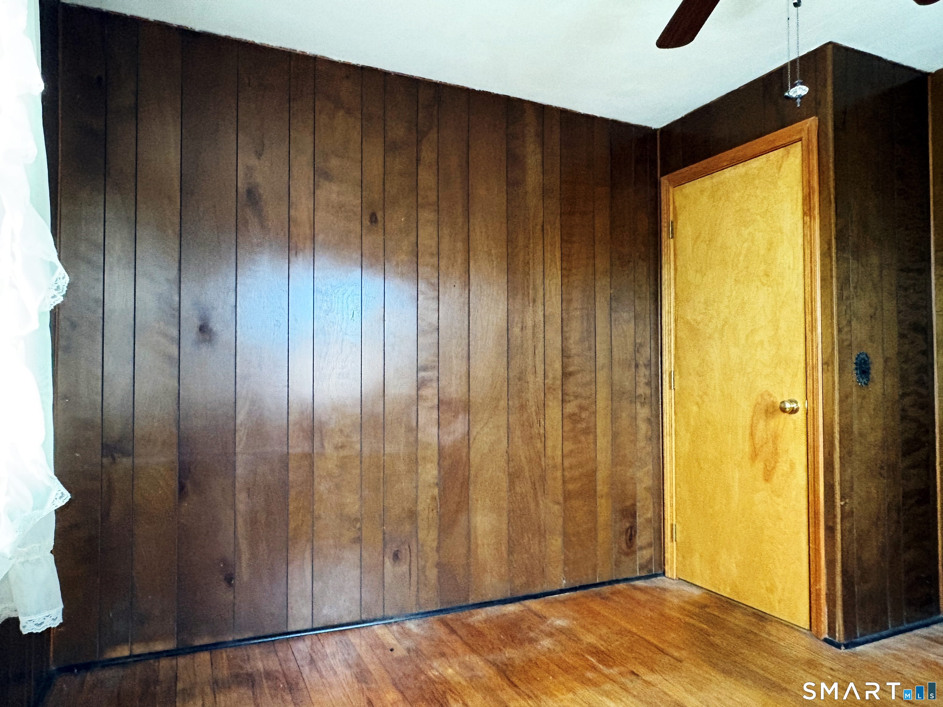 20 Garibaldi Street Watertown, CT 06779 - Photo 9 of 16 a view of a elevator
