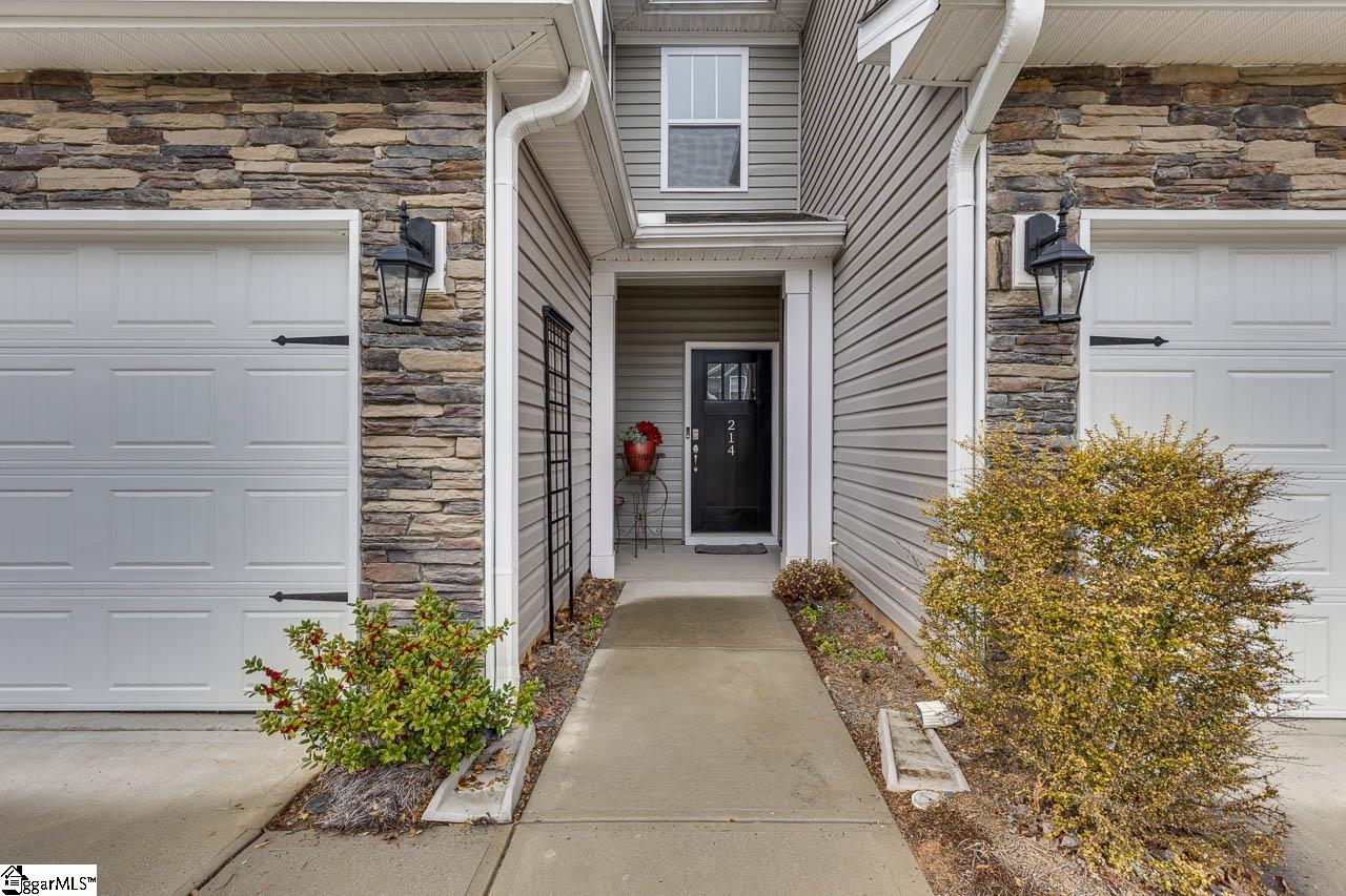 214 Reynard Trail Greenville, SC 29609 - Photo 3 of 42