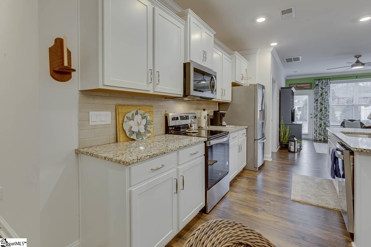 214 Reynard Trail Greenville, SC 29609 - Photo 9 of 42