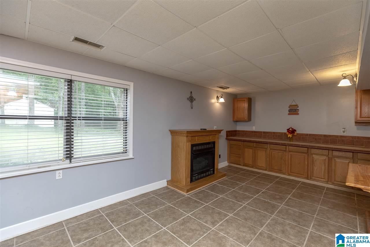 41 Williams Drive Alabaster, AL 35007 - Photo 4 of 44